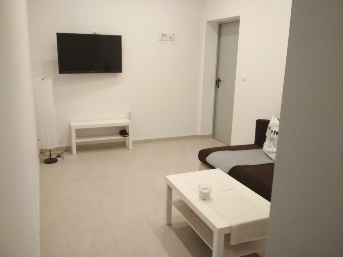 Apartament Scorpion Modlin Czosnów Εξωτερικό φωτογραφία